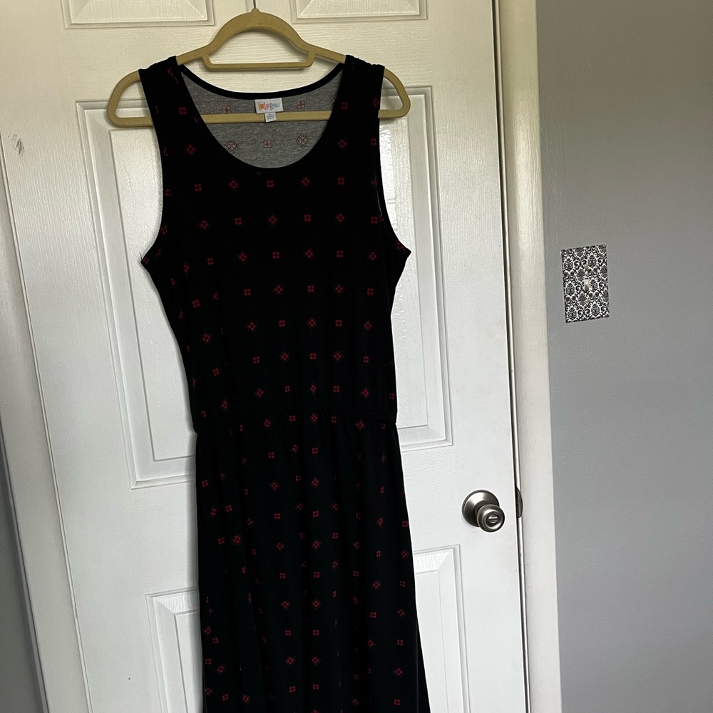 LuLaRoe Black and Red Sleeveless Midi Dress